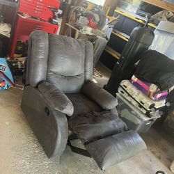 Brown/gray leather Recliner