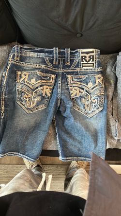Rock reveal Jean shorts