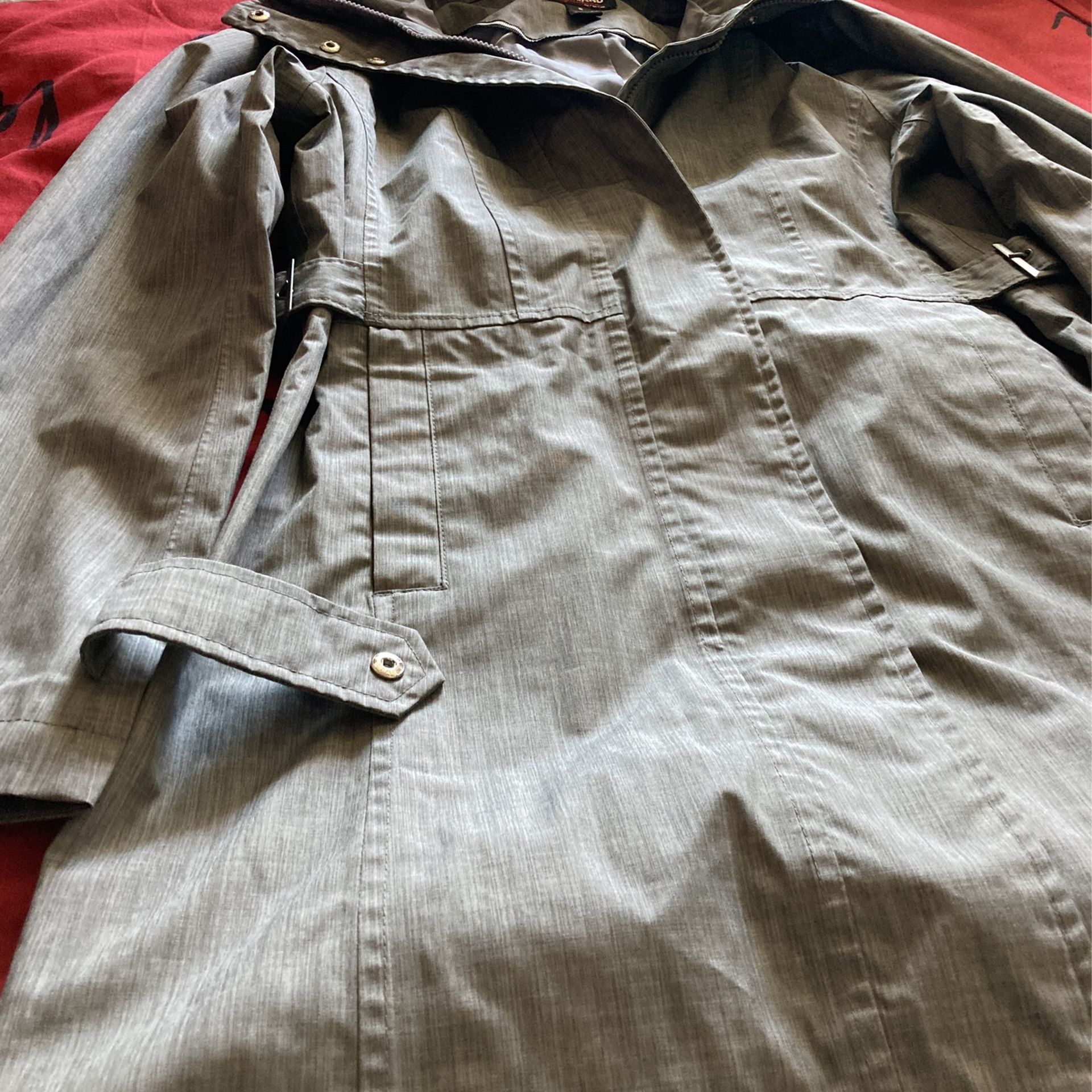 Women’s Rain Jacket