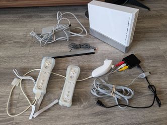 Nintendo Wii, Wii Fit, and accessories