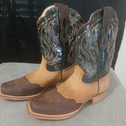 Arrango Boots - Women's Boots Size 5 1/2