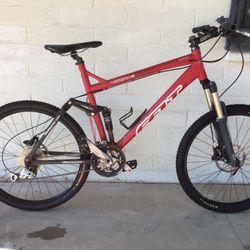 Felt Virtue 3 Mountain Bike 