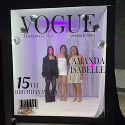 Megazine Box Photo Booth/  Caja Revista Para Photos 