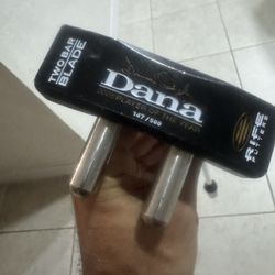 Rife Two Bar Blade Putter Dana Quigley Edition in Right-Handed  With super stroke grip 