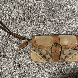 Coach wristlet wallet
