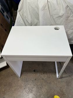 Desk with drawer