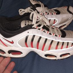 Super Clean Original Collectable Size 8 Nike Air Maxx 