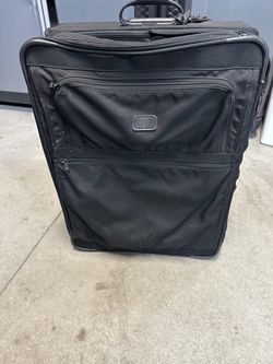 Tumi roller luggage - high end quality