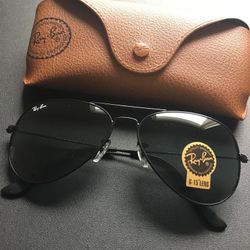CLASSIC RAY BAN AVIATOR !!