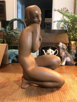 Woman Statue Pottery