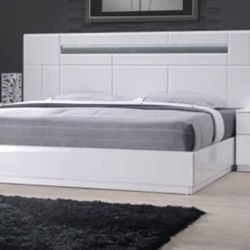 platform Queen bed 