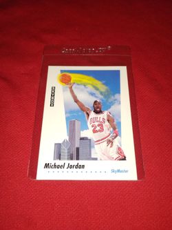 Perfect Mint 1992 Michael Jordan Basketball Card - Skybox #583