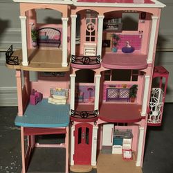 Barbie Dream house, Barbie’s, Camper, Clothes 