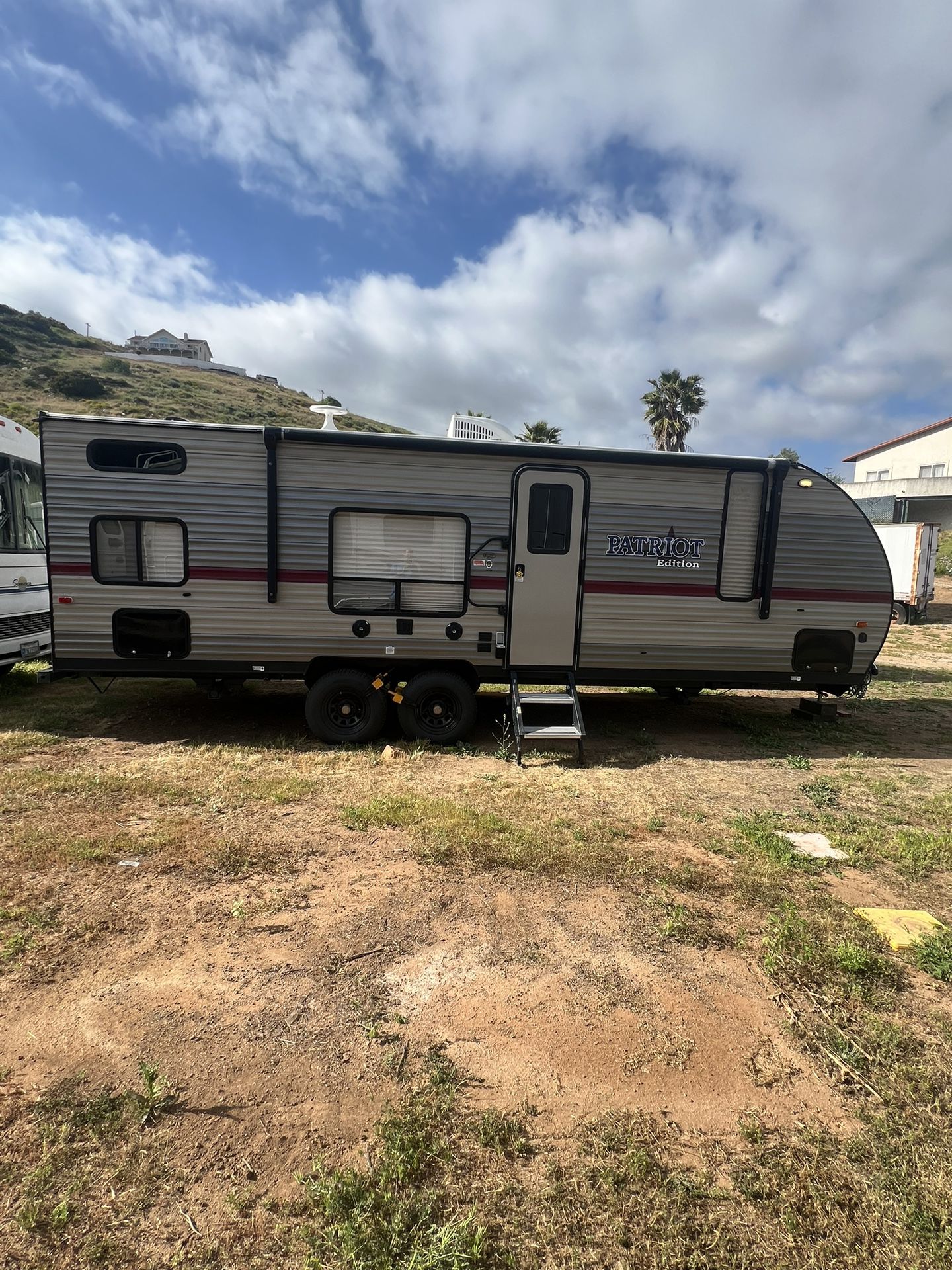 Travel Trailer 26ft 2018 For Weekend Camping 