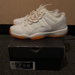 Retro  Jordan 11