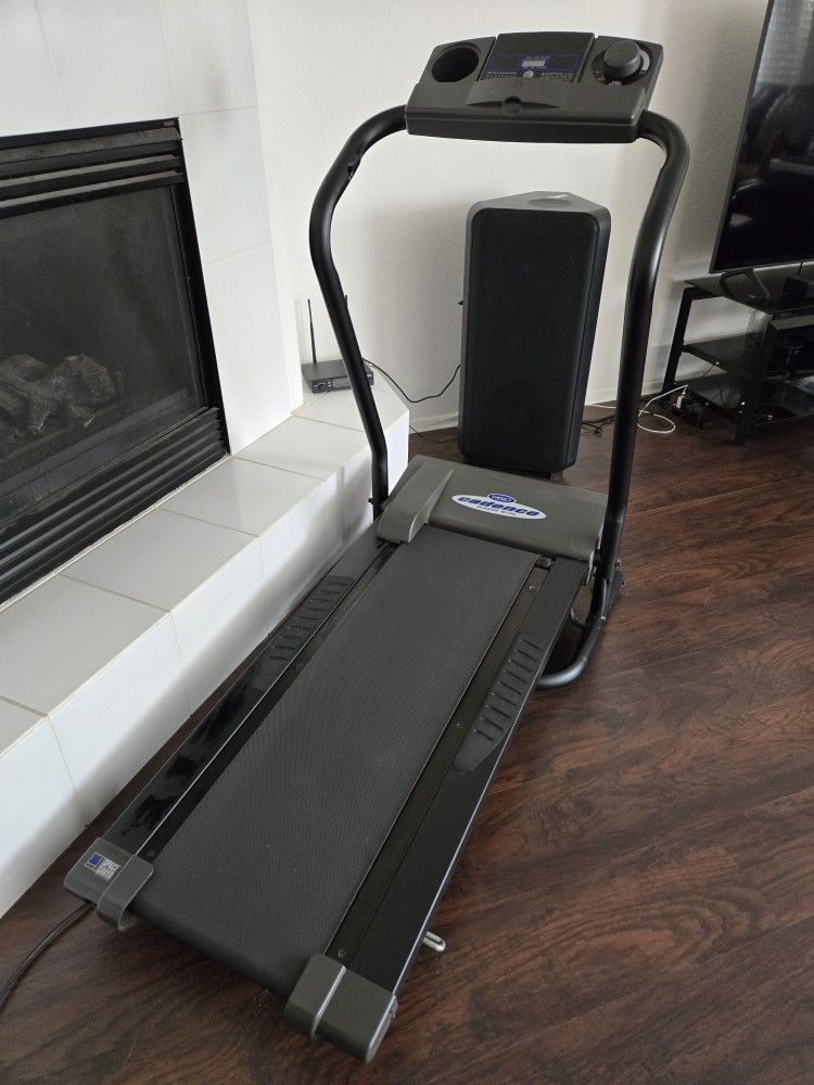Weslo Cadence 200 CS Treadmill