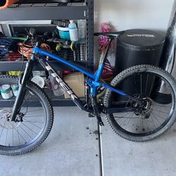 PIVOT MACH 429/ TREK FLEX FUEL 