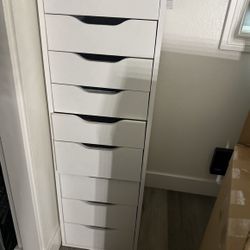 White Ikea Dresser 
