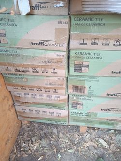 Ceramic tile 500 ft new