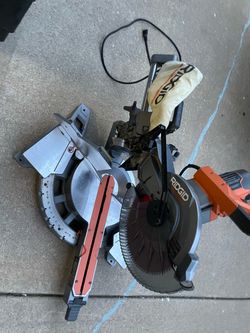 RIDGID Miter Saw with Dust Bag