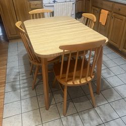 Expandable Kitchen Table with 4 Chairs - Great for Small Space