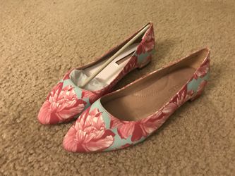 New Flower cute flat size 8.5