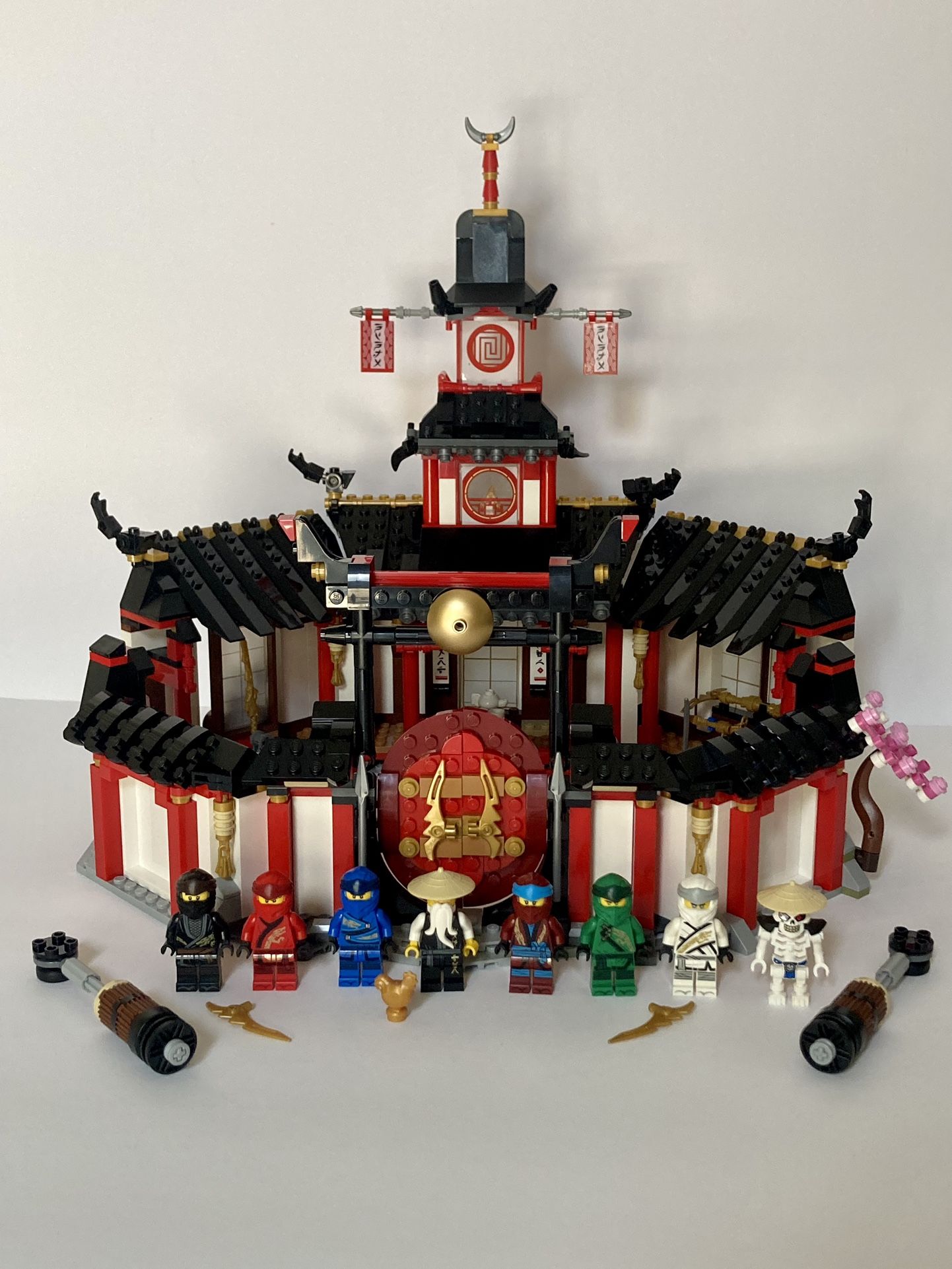 LEGO NINJAGO Legacy Monastery of Spinjitzu 70670