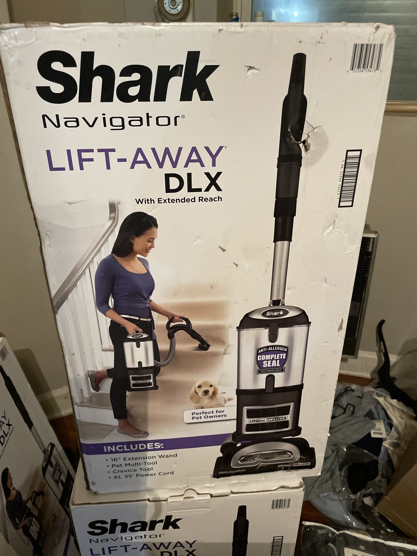 Shark LA322 Navigator ADV Corded Vacuum with Pet Power Brush Crevice and Upholstery Tool Lift Away Upright Black