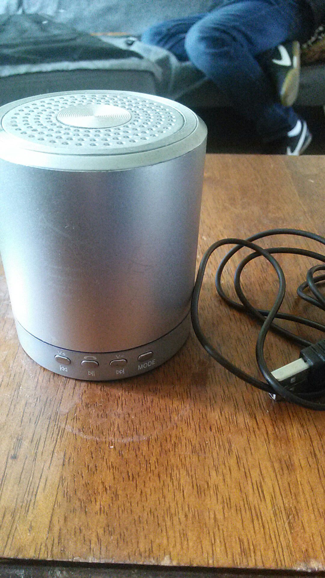 Bluetooth Speaker has to be charge all times