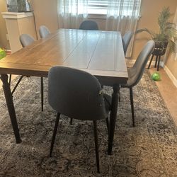 Dinning Table  W/ Chairs