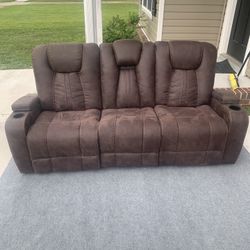 Large Lazy Boy Recliner Couch Local Delivery 🚚 💨