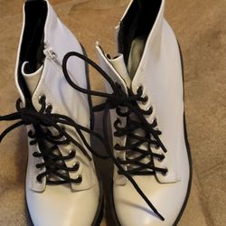 Women's Boots/ Botas