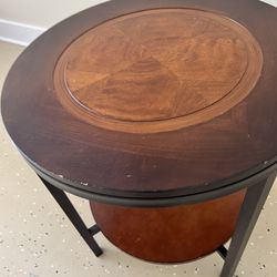 Two-tone side wood grain table with inlay detail