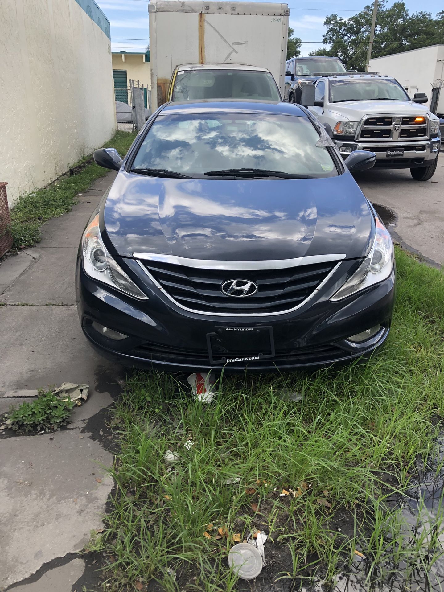 2013 Hyundai Sonata part out