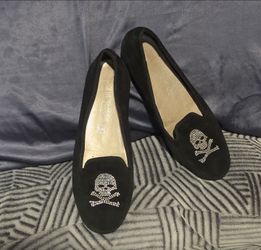 La Scarpa Paris Suede Flats with Skull and Crossbones