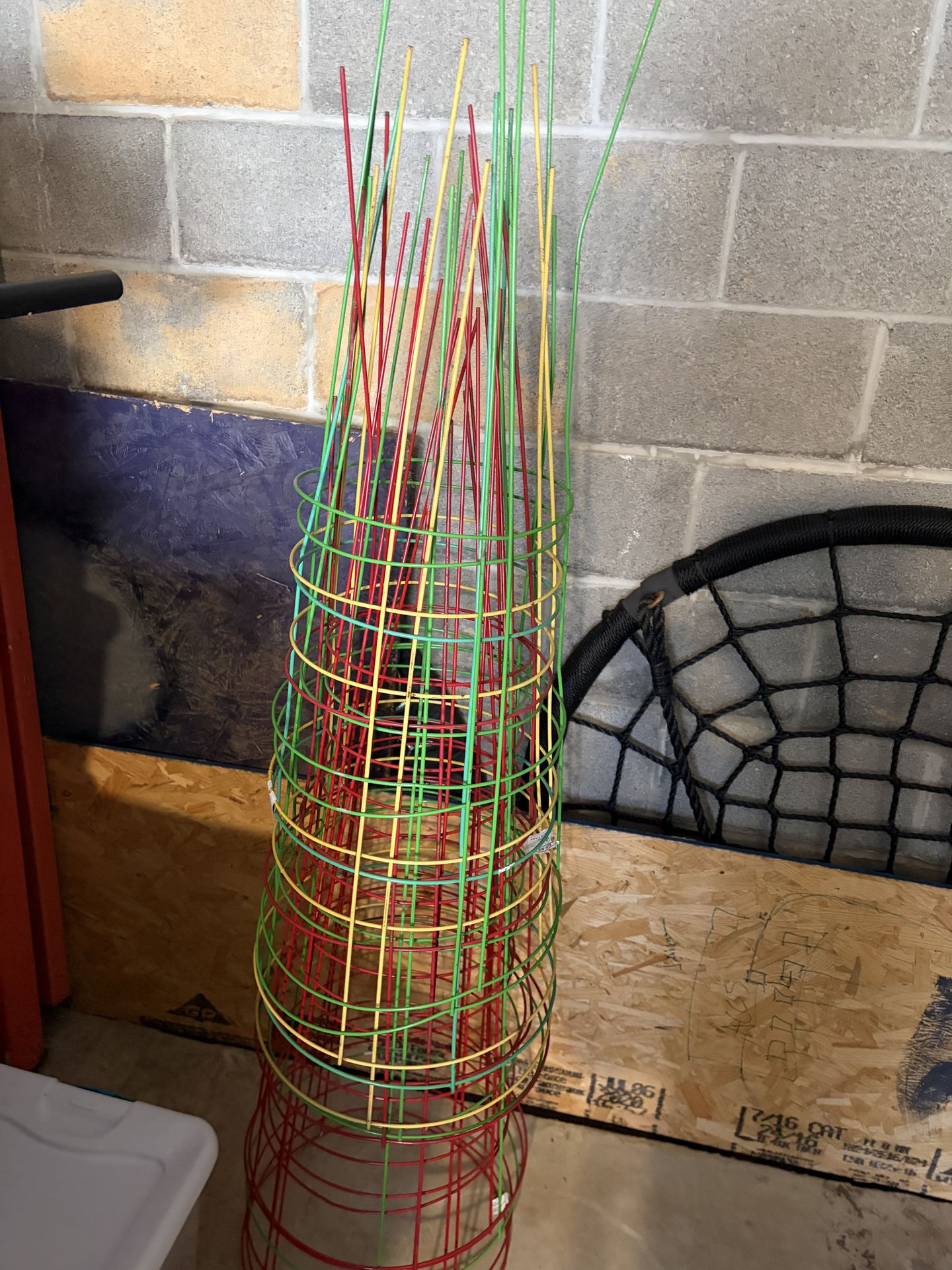Heavy-Duty Colorful Tomato Cages – Brand New!