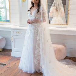 Wedding dress 