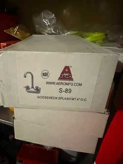 Aero S-89 faucet GOOSENECK SPLASH MT 4" O.C.  3 pack new