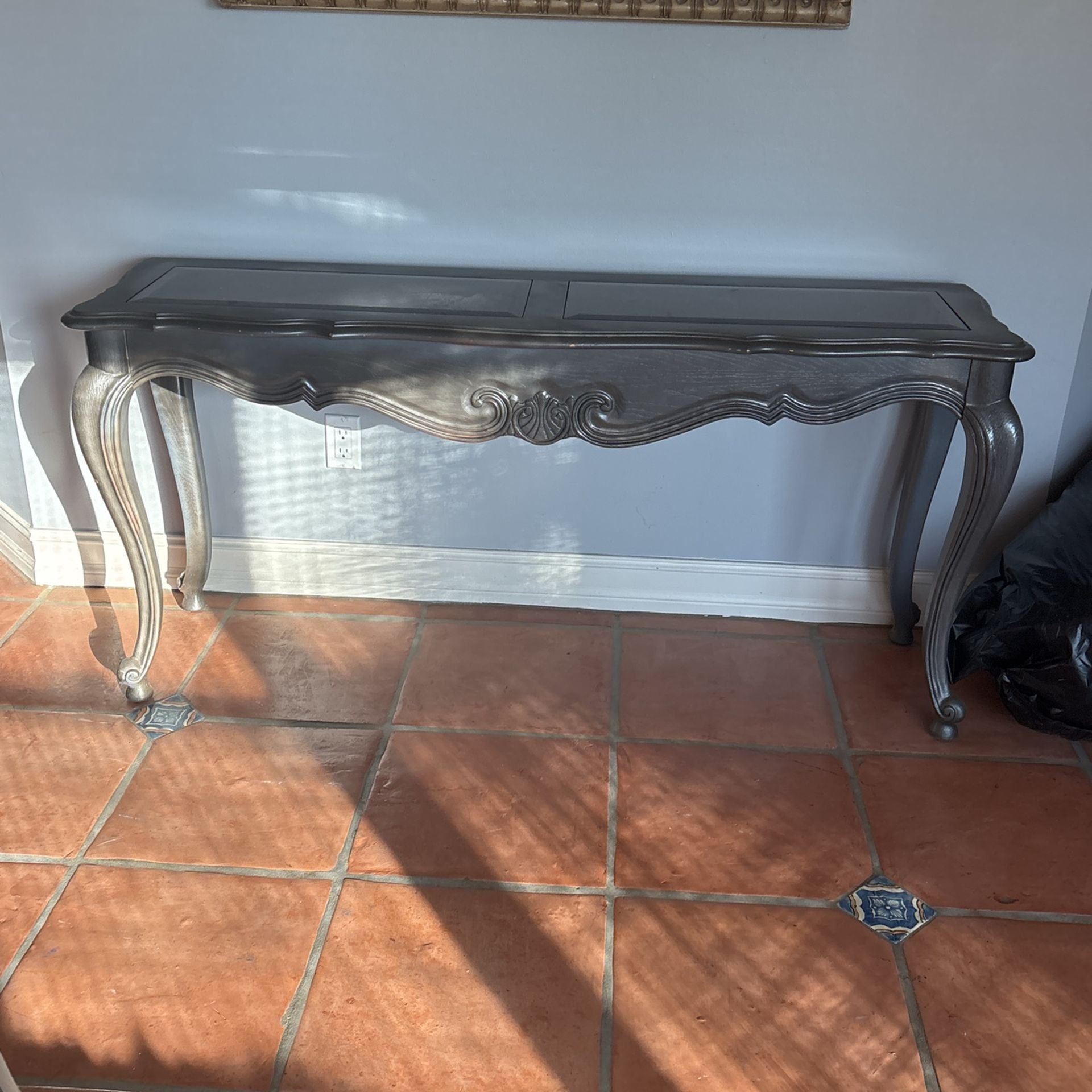 Table. 16 X 60 Beveled Glass Top