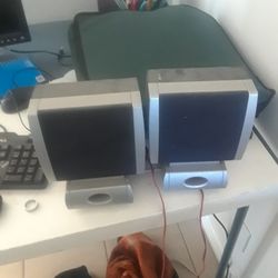 2 Little Stereo system Speaker's For Sale Need To Sell Them Asap