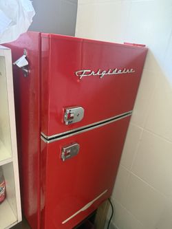 Mini fridge