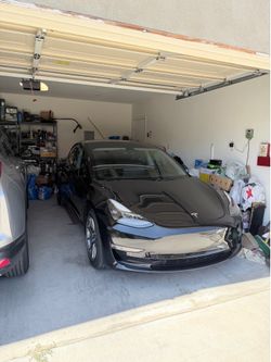 Tesla Model 3, 2021, Clean Title