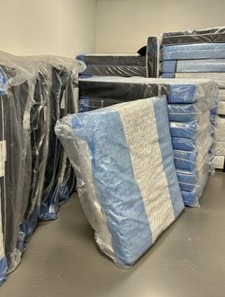 ❤️🔥 QUEEN SIZE MEMORY FOAM FIRM MATTRESS BLOWOUT SALE! 🔥❤️ Starting at Just $100! Take Home Today for Only $10 Down! 💥