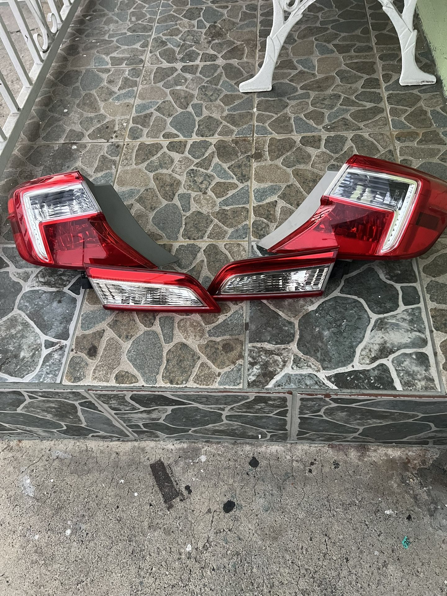 For Sale 2013 Toyota Camry Se Back  Tail Lights