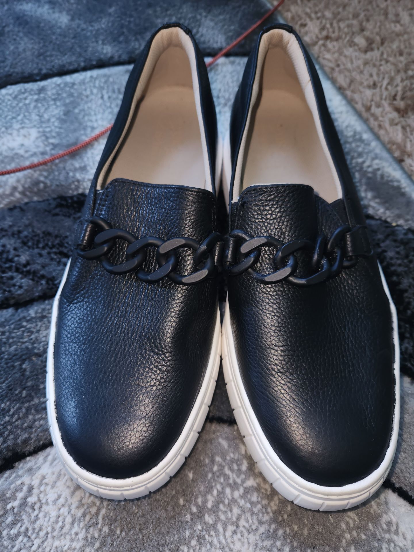Women's shoes