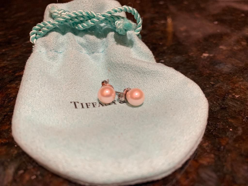 Tiffany Signature Pearls Earrings