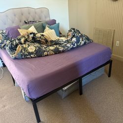 Barely used 10” Memory foam queen mattress