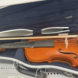 Yamah Violin 