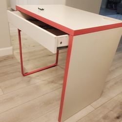 Kid's Desk