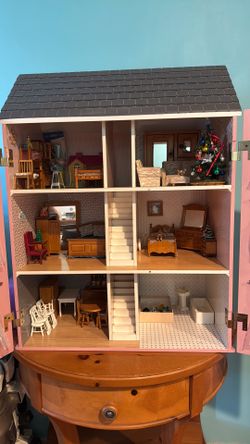 Doll house wood  NiNa